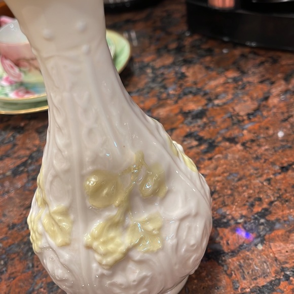 Beleek vase 7” tall yellow and cream - Picture 16 of 16